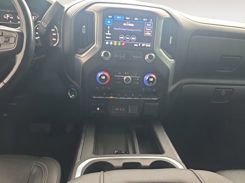 Used 2019 GMC Sierra 1500 SLT w/ SLT Premium Package AWD/4WD image 10