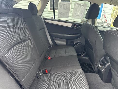 Used 2018 Subaru Outback 2.5i Premium AWD/4WD image 23