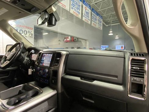 Used 2018 RAM 2500 Laramie w/ Sport Appearance Group AWD/4WD image 35