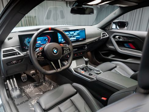 Used 2025 BMW M2 RWD image 5
