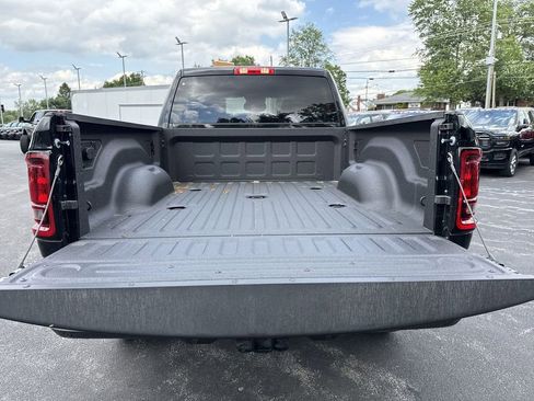 New 2026 RAM 2500 Big Horn AWD/4WD image 17