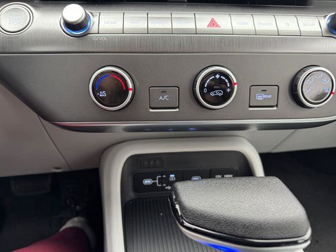 New 2026 Hyundai Kona SE AWD/4WD image 19