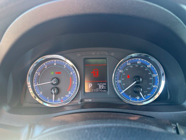 Used 2018 Toyota Corolla LE FWD image 9