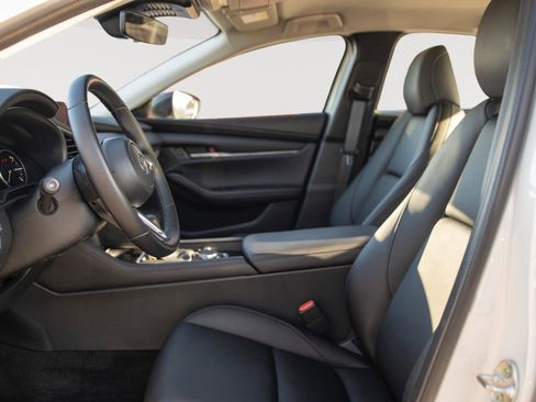 Used 2025 MAZDA MAZDA3 s image 2