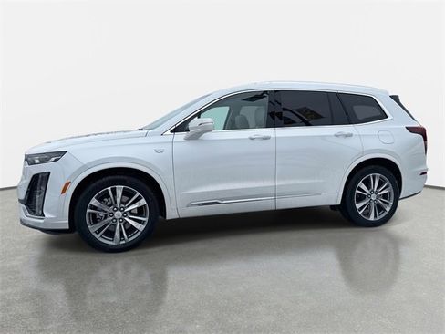 Used 2020 Cadillac XT6 Premium Luxury image 2