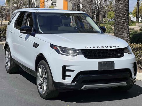 Used 2020 Land Rover Discovery Landmark image 20