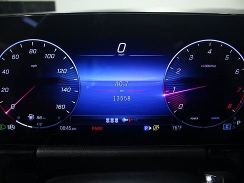 Used 2025 Mercedes-Benz GLA 250 4MATIC image 18