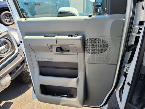 New 2025 Ford E-450 and Econoline 450 Super Duty w/ Power Equipment Group image 10