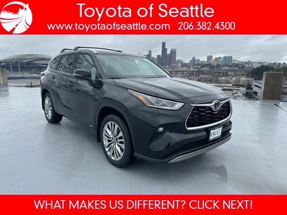 New 2026 Toyota Highlander Platinum