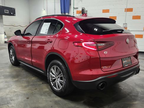 Used 2022 Alfa Romeo Stelvio Sprint image 16