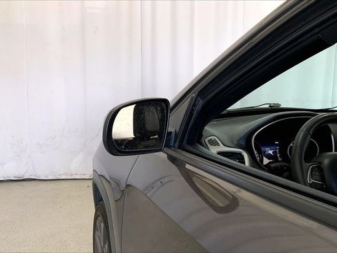 Used 2021 Jeep Compass Latitude FWD image 10