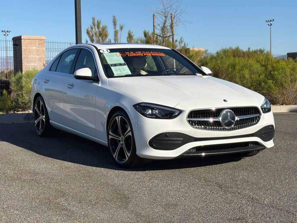 Used 2024 Mercedes-Benz C 300 Sedan image 4