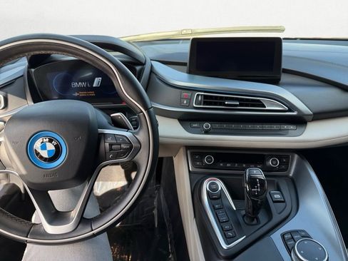 Used 2014 BMW i8 image 10