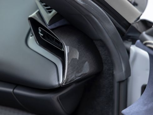 Used 2024 Ferrari SF90 Spider image 73