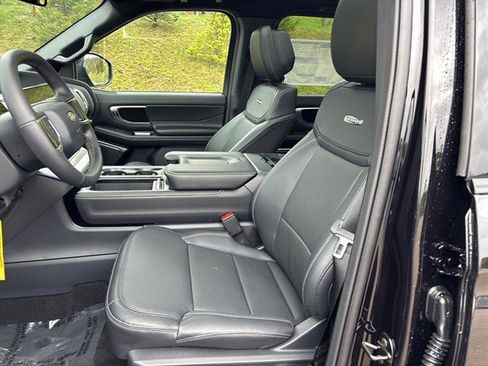 New 2026 Ford Expedition Platinum image 10