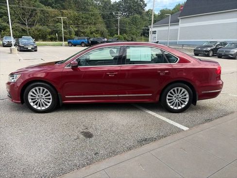 Used 2016 Volkswagen Passat 1.8T SE FWD image 6