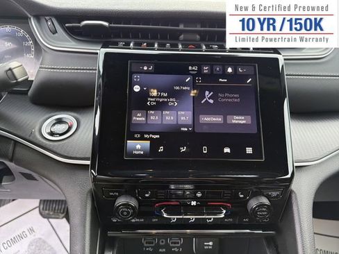 Used 2025 Jeep Grand Cherokee Laredo X w/ Luxury Tech Group I image 22