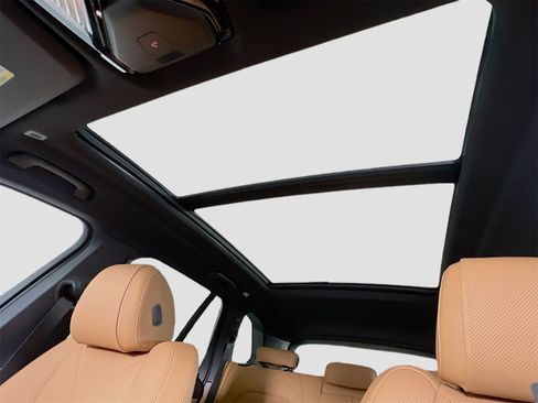 New 2026 BMW X5 xDrive40i w/ M Sport Package image 14