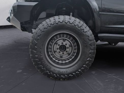 Used 2018 RAM 2500 Laramie w/ Sport Appearance Group AWD/4WD image 21