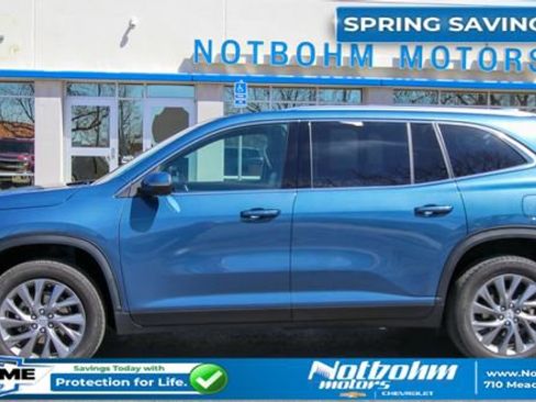Used 2025 Buick Enclave Preferred AWD/4WD image 3
