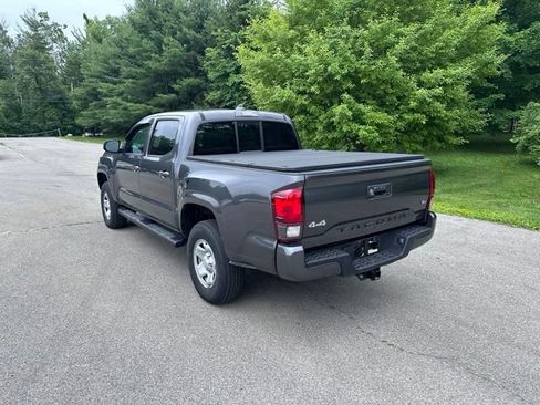 Used 2023 Toyota Tacoma SR AWD/4WD image 5