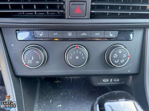Used 2024 Volkswagen Jetta Sport FWD image 17