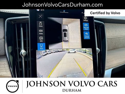 Certified 2025 Volvo XC90 B5 Plus AWD/4WD image 26