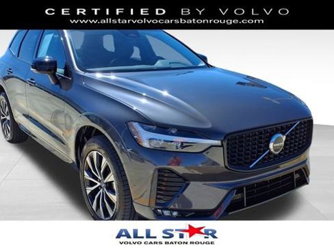 Used 2025 Volvo XC60 B5 Core image 1