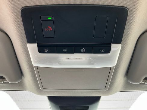 Used 2025 Nissan Sentra SV image 16