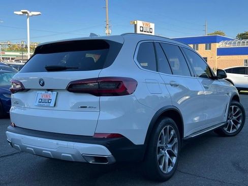 Used 2023 BMW X5 xDrive45e image 17