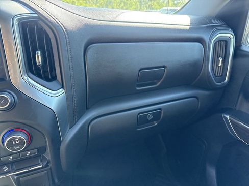 Used 2021 Chevrolet Silverado 1500 LT Trail Boss AWD/4WD image 12