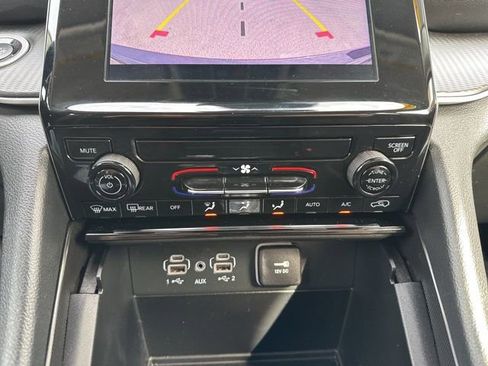 Used 2023 Jeep Grand Cherokee Laredo image 66