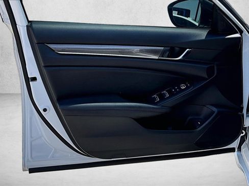 Used 2021 Honda Accord Sport Special Edition image 18
