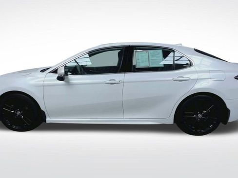 Certified 2022 Toyota Camry XSE w/ Navigation Upgrade Package image 6