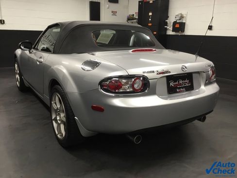 Used 2006 MAZDA MX-5 Miata Touring image 19