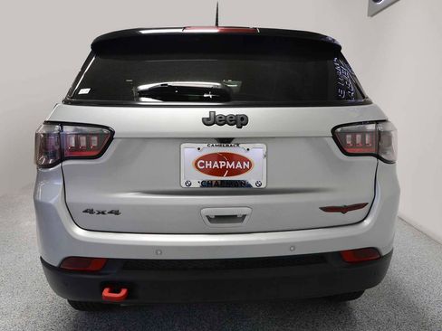 Used 2024 Jeep Compass Trailhawk image 4