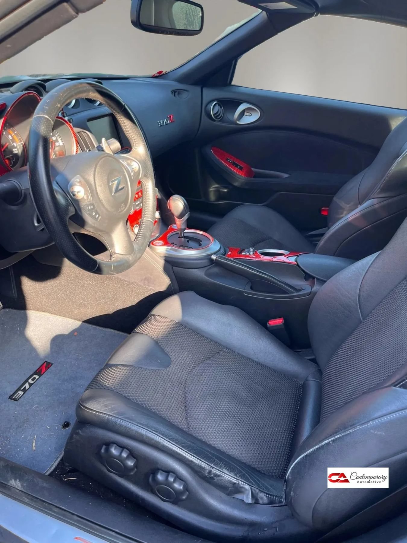 Used 2010 Nissan 370Z Touring w/ Sport Pkg RWD image 4