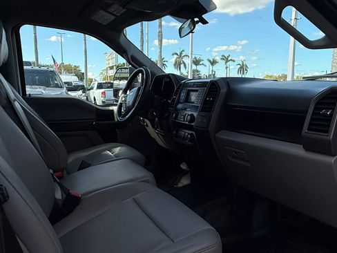 Used 2022 Ford F550 4x4 Crew Cab Super Duty w/ Power Equipment Group image 14