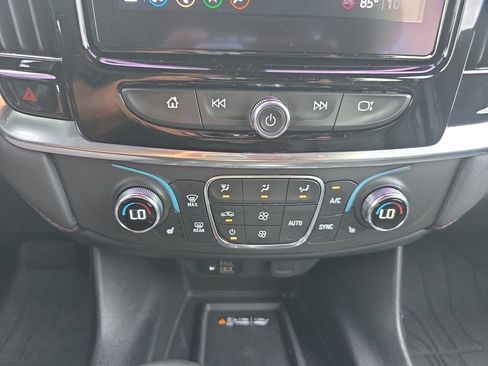 Used 2023 Chevrolet Traverse RS w/ LPO, Floor Liner Package AWD/4WD image 21