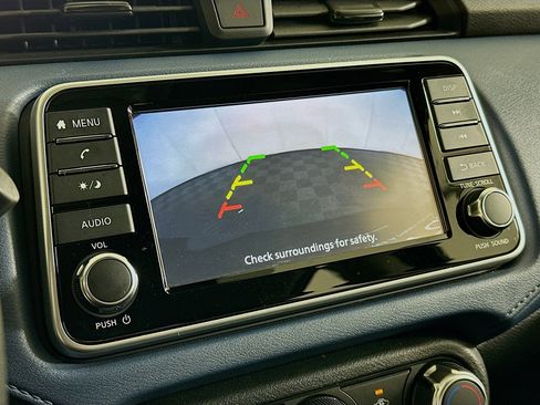 Used 2025 Nissan Versa SV image 22