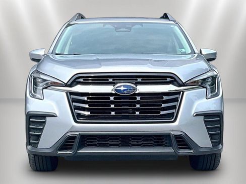 Used 2024 Subaru Ascent Premium w/ Convenience Package AWD/4WD image 2