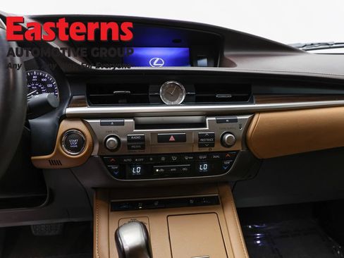 Used 2017 Lexus ES 350 w/ Navigation System Package FWD image 11