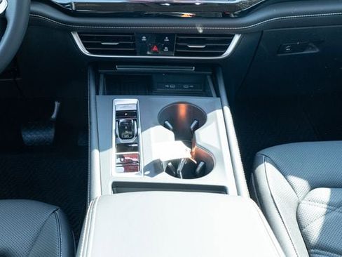 New 2026 Volkswagen Atlas SE image 34