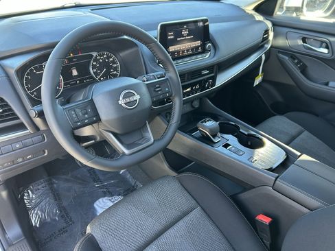 New 2026 Nissan Rogue SV FWD image 28
