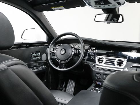 Used 2016 Rolls-Royce Ghost image 60