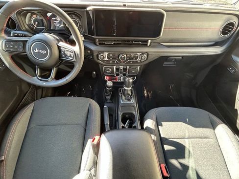 Certified 2024 Jeep Wrangler Unlimited Rubicon AWD/4WD image 10