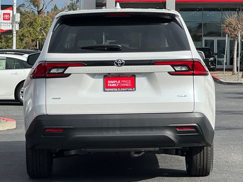 New 2026 Toyota Grand Highlander XLE image 8