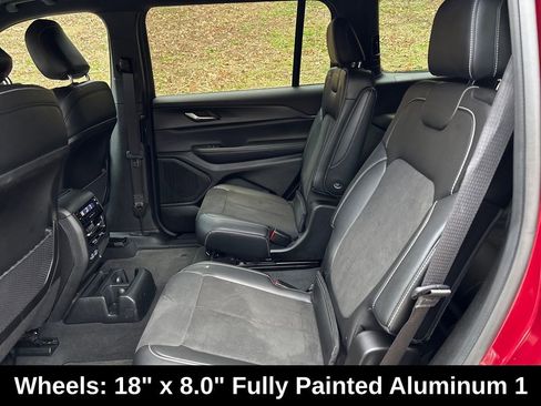 Used 2024 Jeep Grand Cherokee L Altitude image 27