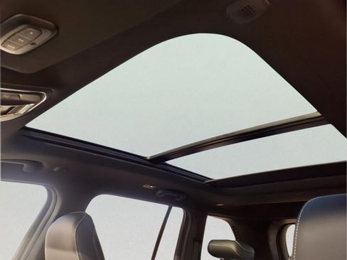 New 2026 Jeep Grand Cherokee Limited AWD/4WD image 9