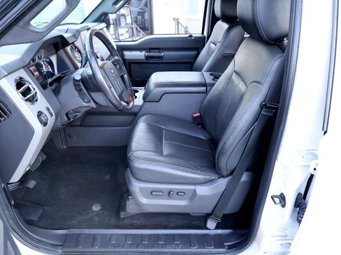 Used 2016 Ford F250 Lariat w/ Lariat Ultimate Package image 13